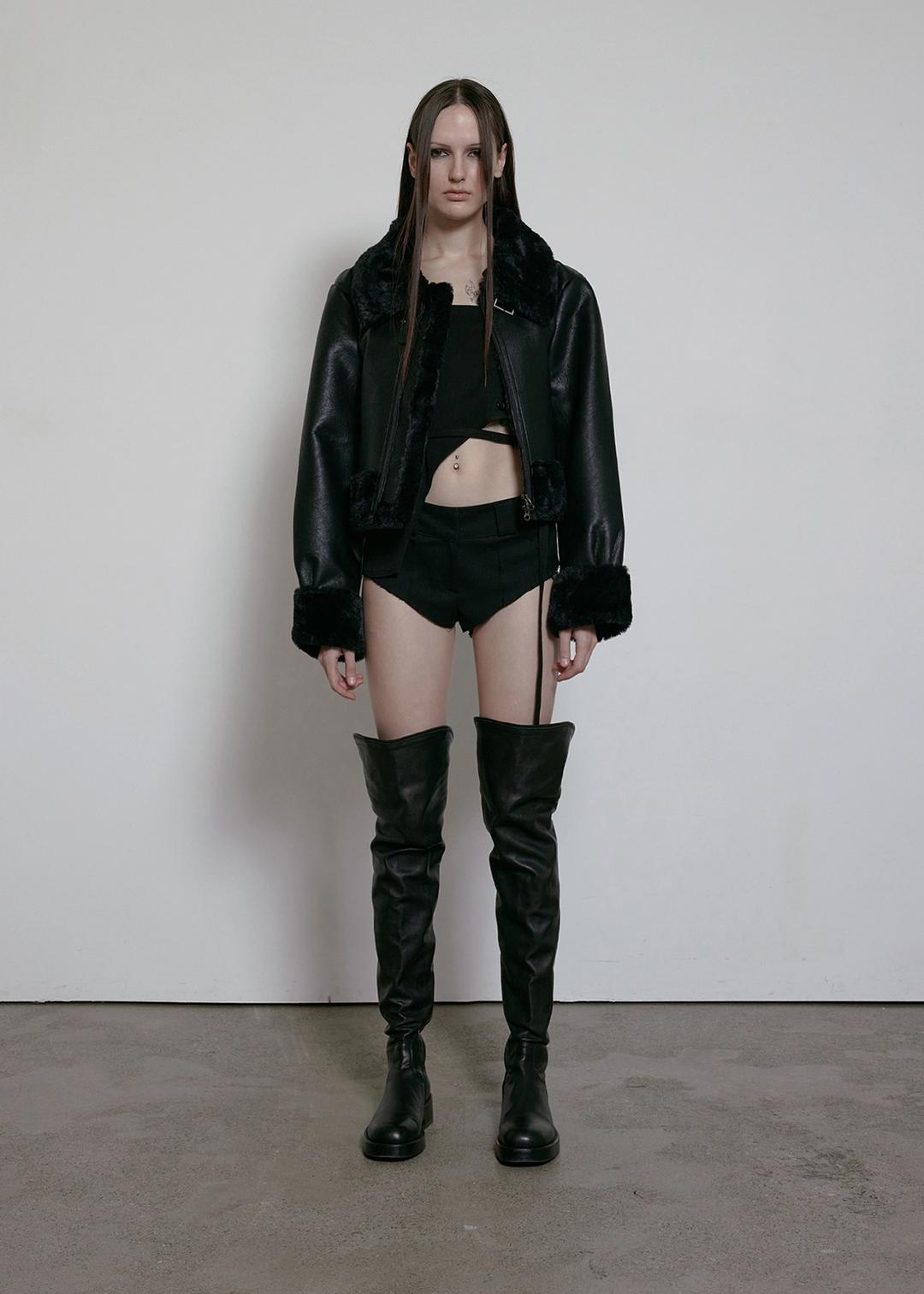 [28TH] HIGH NECK SHORT MUSTANG IN BLACK