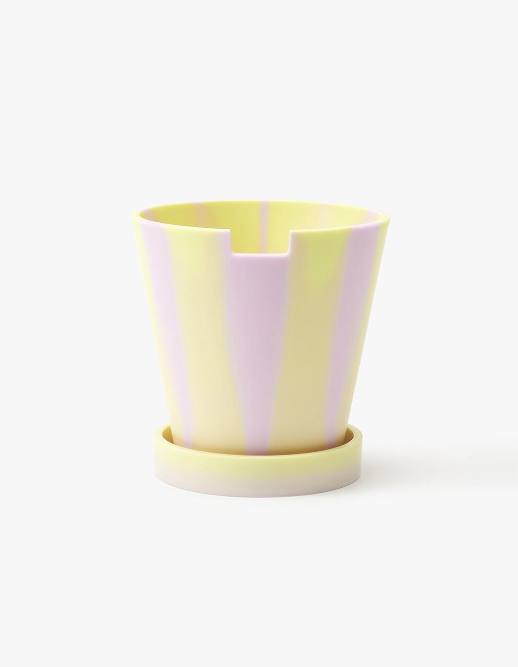 DP06-F5-03 - Yellow Stripes on Light Purple