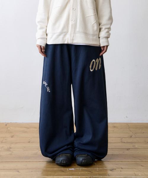 TCM on sweat pants (navy)
