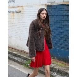 와이드카라 페이크퍼 자켓 (ER4TF001)