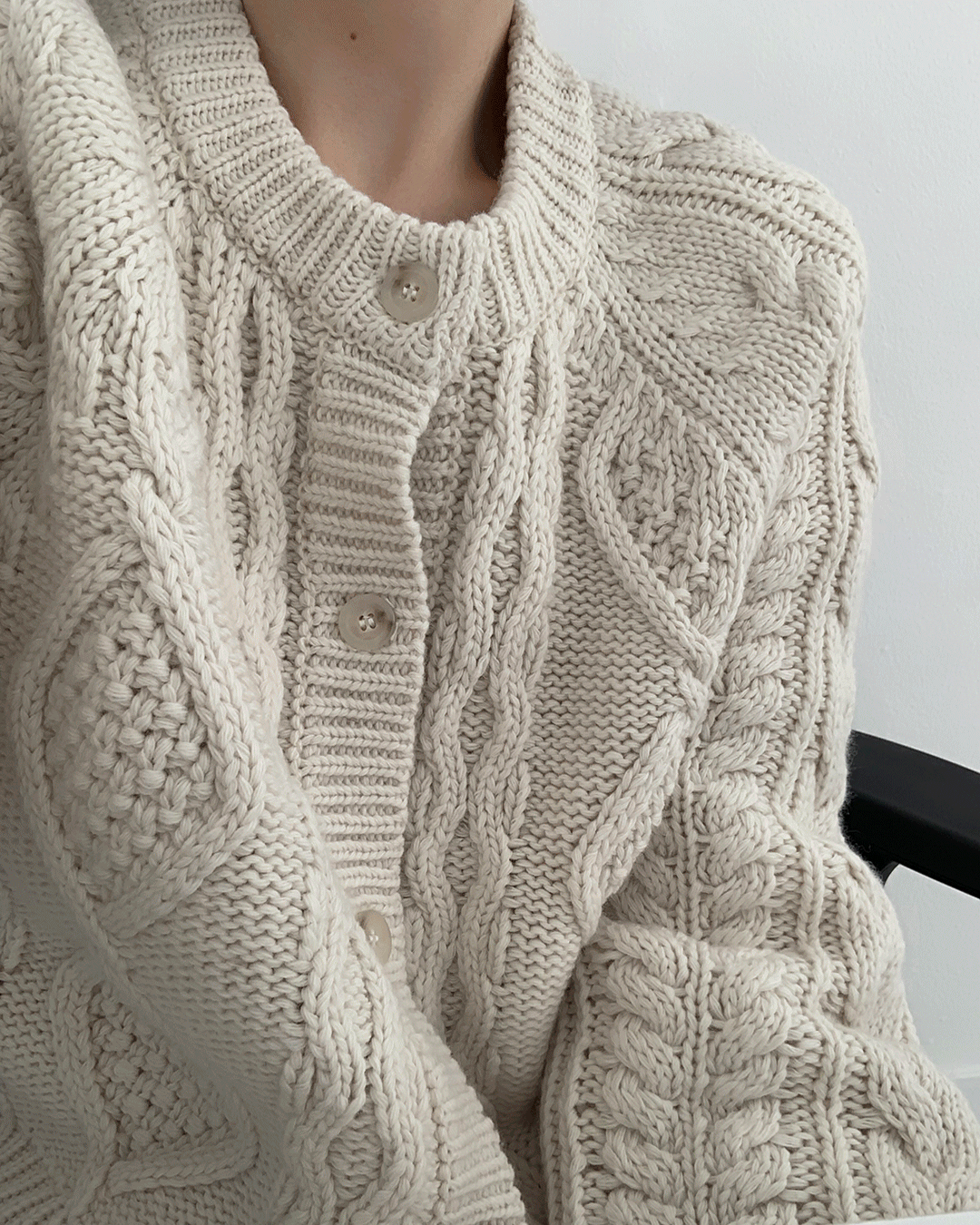 Row cardigan