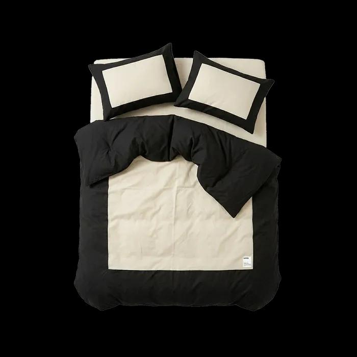 [29CM 단독] 사이 컴포터 블랙/크림 베딩 세트 (차렵이불/알러지케어/사계절/가을/겨울)
