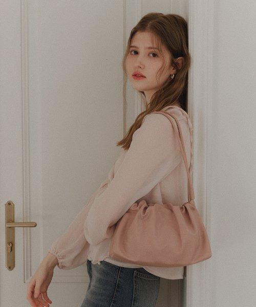 오브히(OVHEE)  미네뜨 숄더백 Minette Shoulder Bag - 로즈 탄 - 사이즈 & 후기 | 무신사