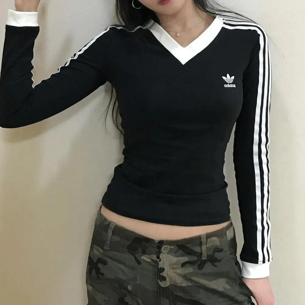 아디다스 여자 긴팔티 슬림핏 브이넥 롱슬리브 티셔츠 블랙