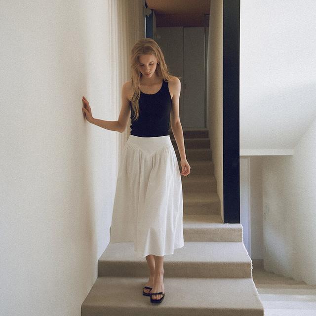 [White,Dark navy 6/29 순차발송] Garden shirring skirt_2colors