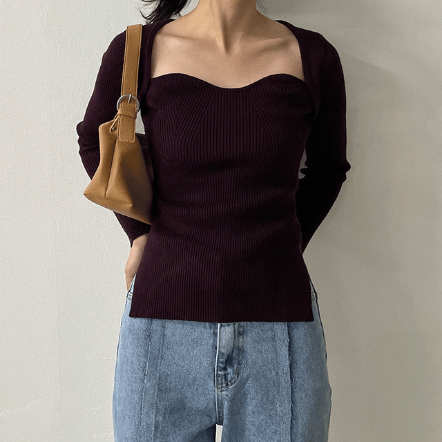 라즈 물결 스퀘어넥 니트