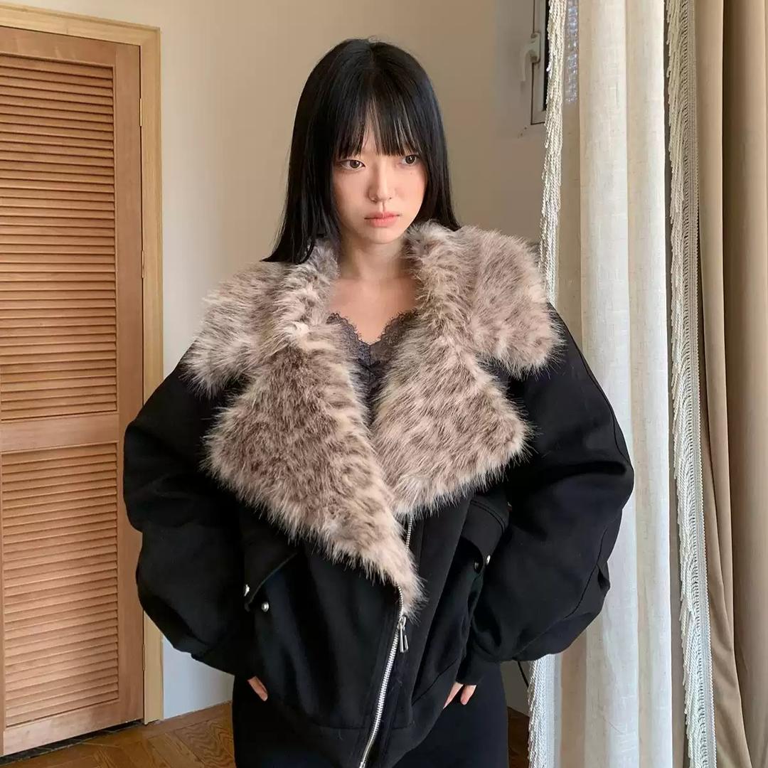 Les Fortes 자켓 블랙 복고풍 스티치 레오파드 퍼 칼라 패딩 점퍼