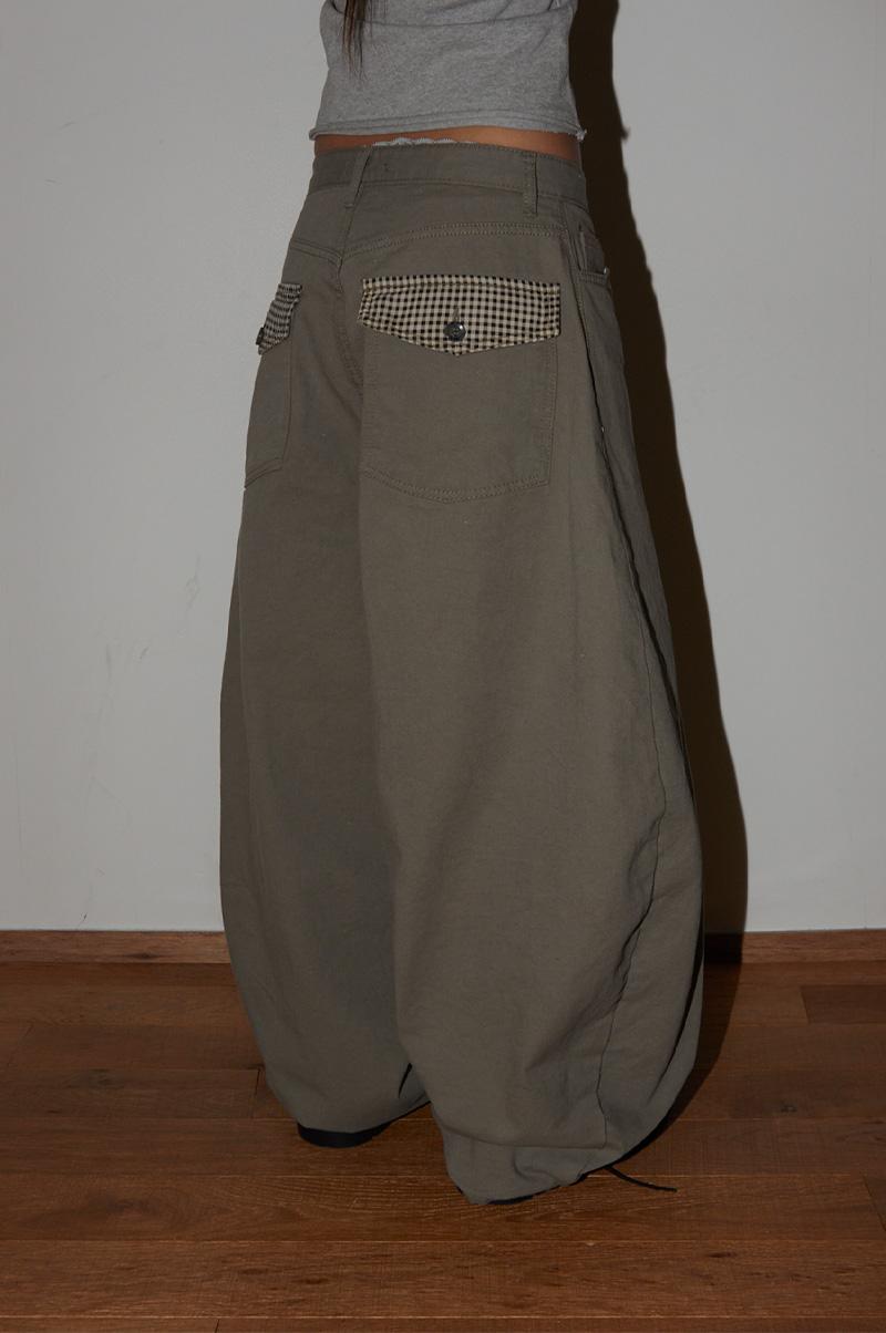 SKIM MEGA WIDE BACK POCKET CHEQ PANTS