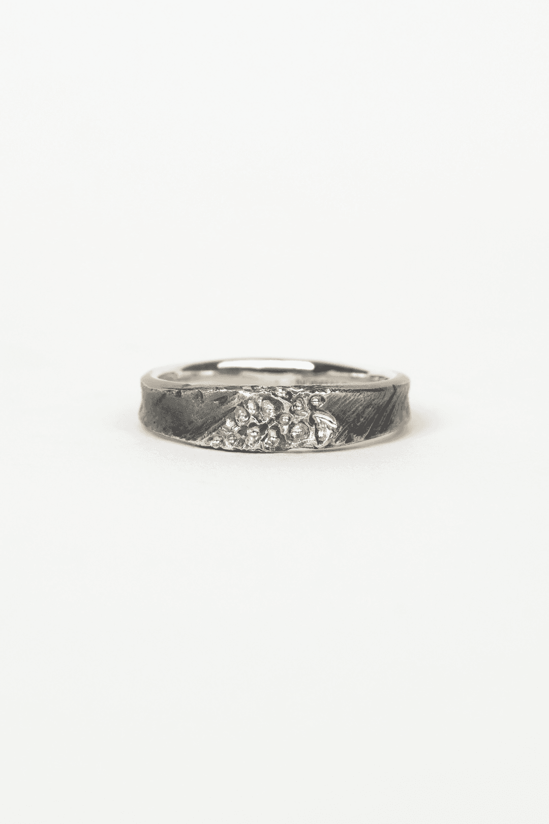GREY RING