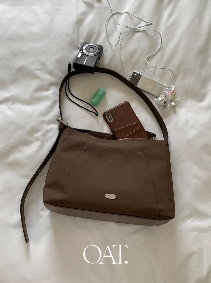 98도씨 [3천개판매][OAT] Fold Nylon x Leather Shoulder Bag