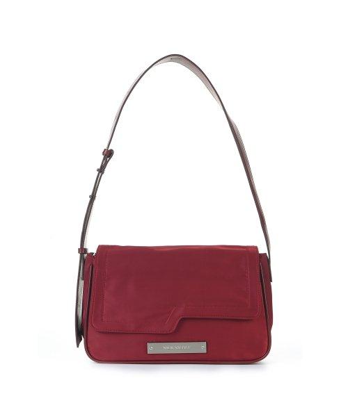 CRYSTAL WAVE POINT MESSENGER BAG_BURGUNDY
