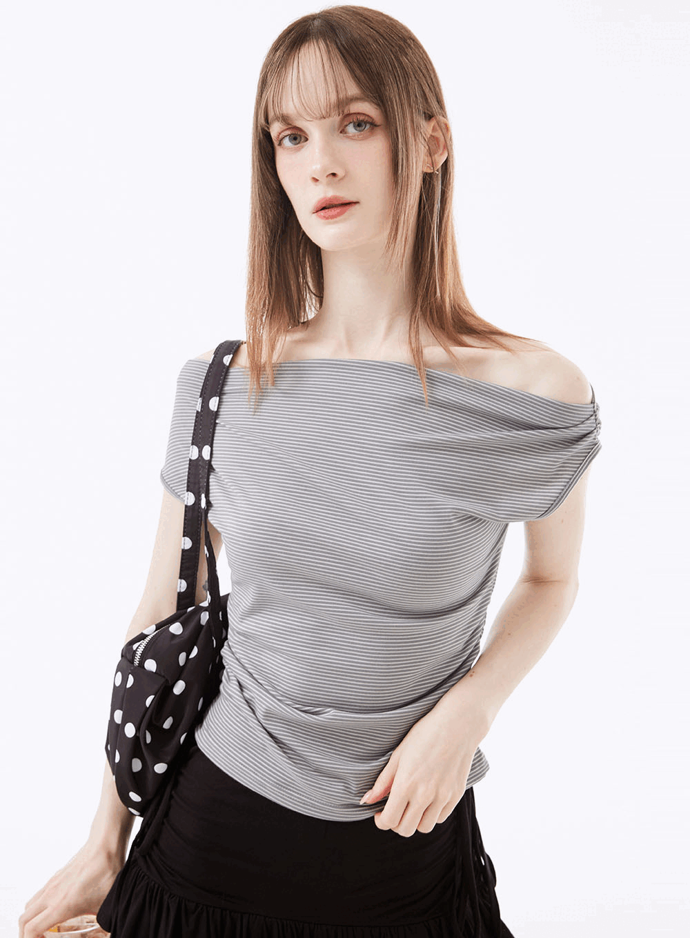 네비 나모 스트라이프 오프숄더 반팔티