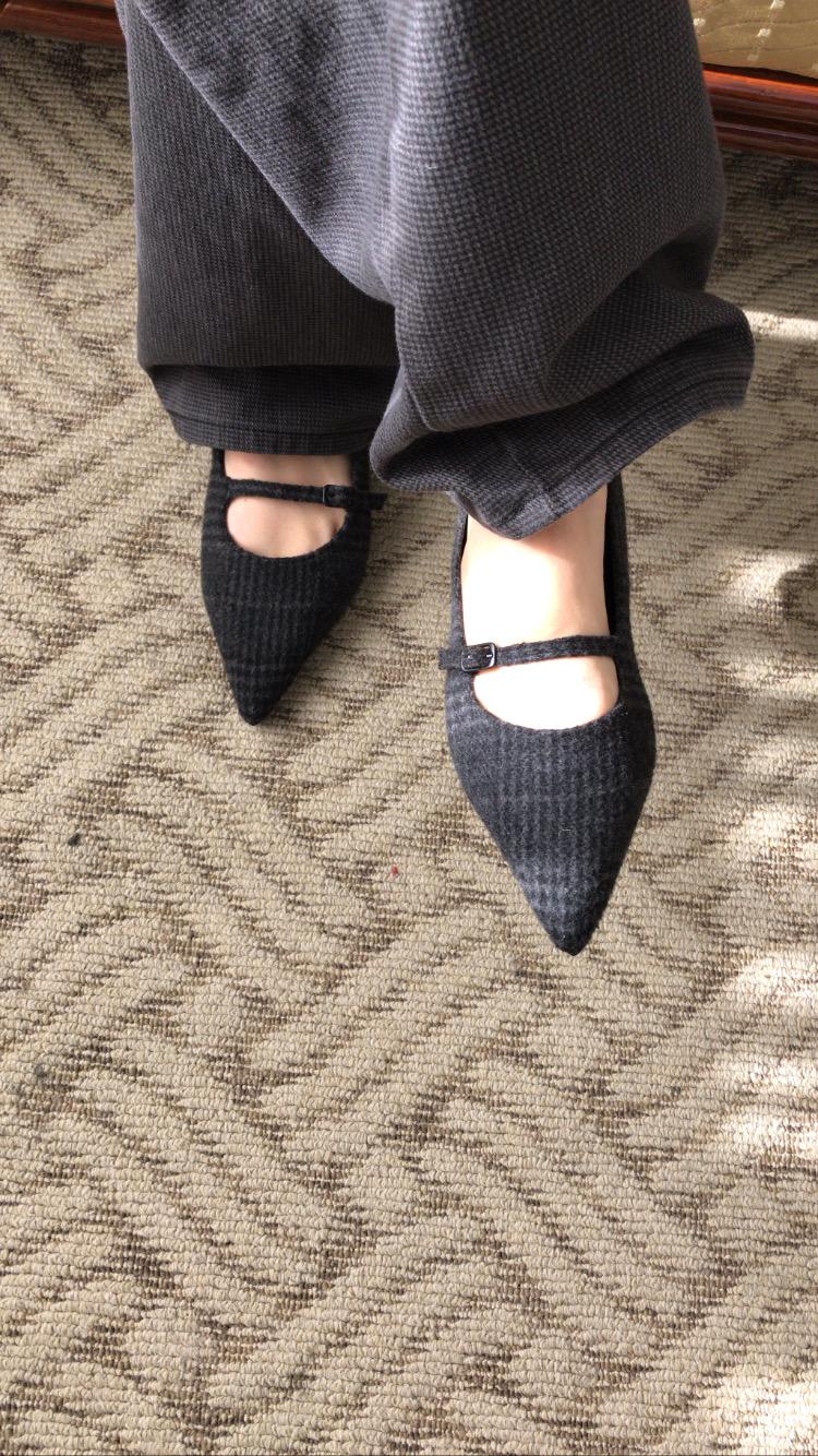 check flat shoes