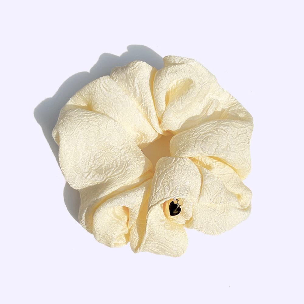 Rosie Scrunchie, BUTTER; 로지 스크런치, 버터
