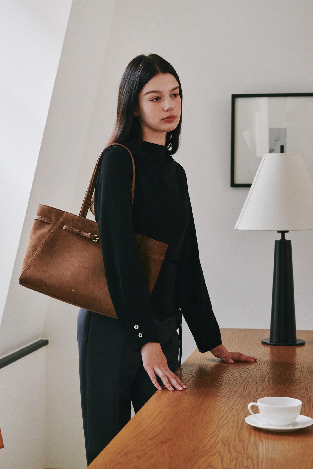 Wide Belt Bag (Suede Brown)