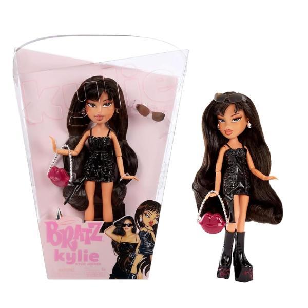 Bratz x Kylie Jenner Day 패션 인형, 액세서리 및 포스터 포함
