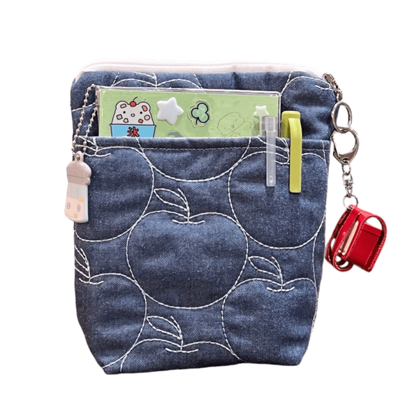 [코지데이지] 누빔 사과 포켓 파우치 (데님)
