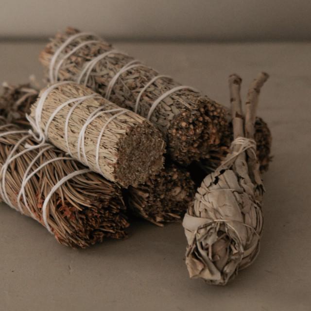 스머지 스틱 Smudge Sticks