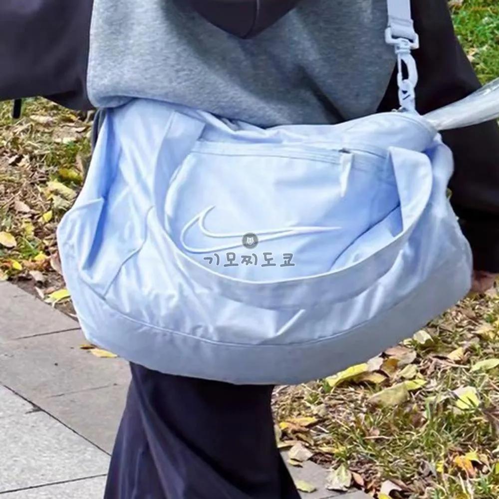 나이키 짐 클럽 트레이닝 헬스 요가 더플백 크로스백 라이트 블루 DR6243-085