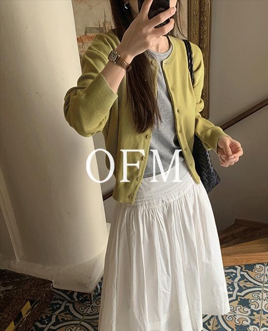 메리어라운드 [무료배송][야심작][신상할인][가을신상🍁][가을가디건][ofm] 데바 베이직 버튼 라운드 가디건 (cd)