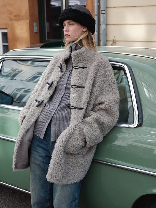 High-Neck Duffle Shearing Bear Mustang (Gray)