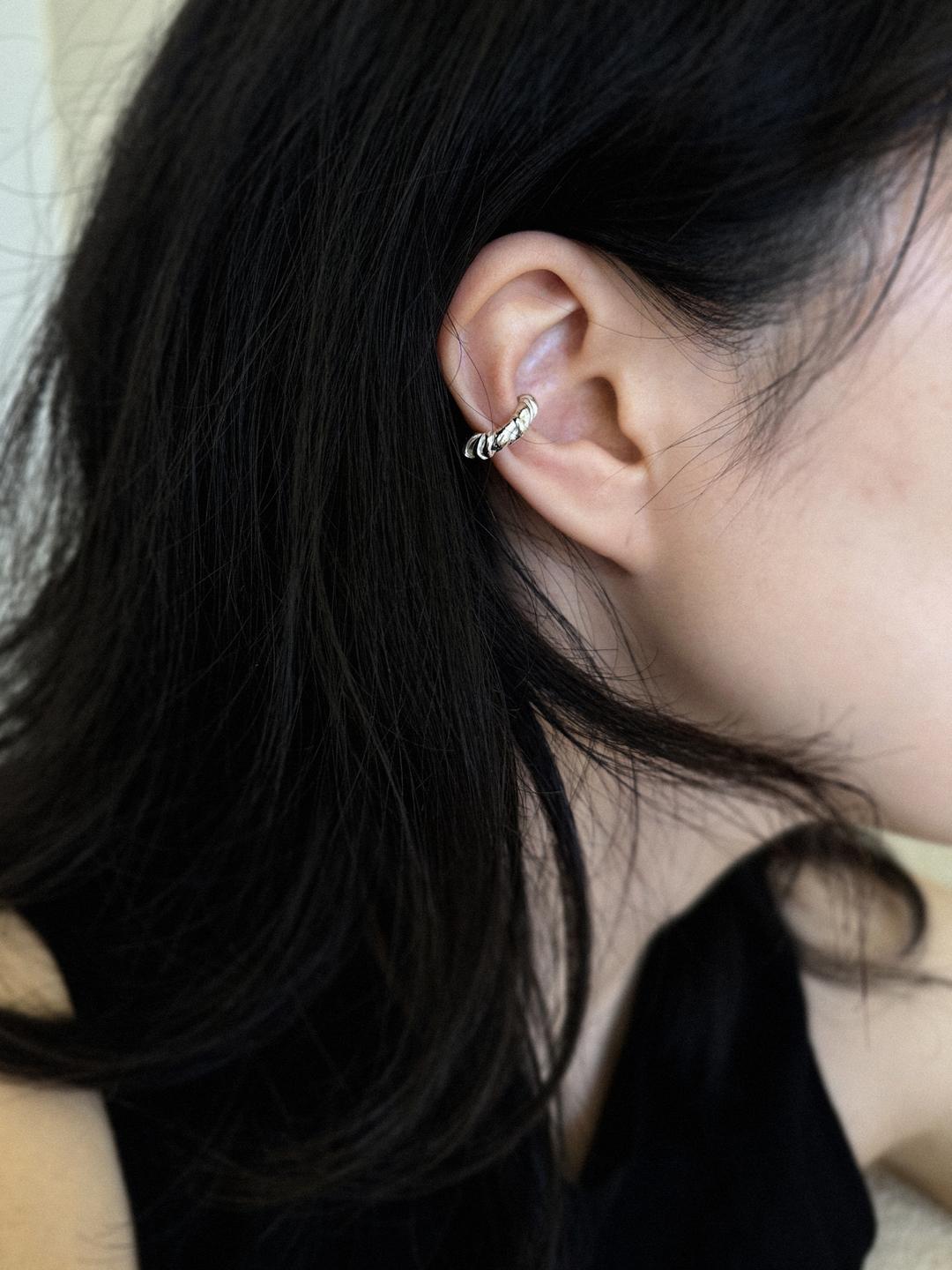 트위스트 이어커프 (1개) [ 2/28일 까지 SALE ]