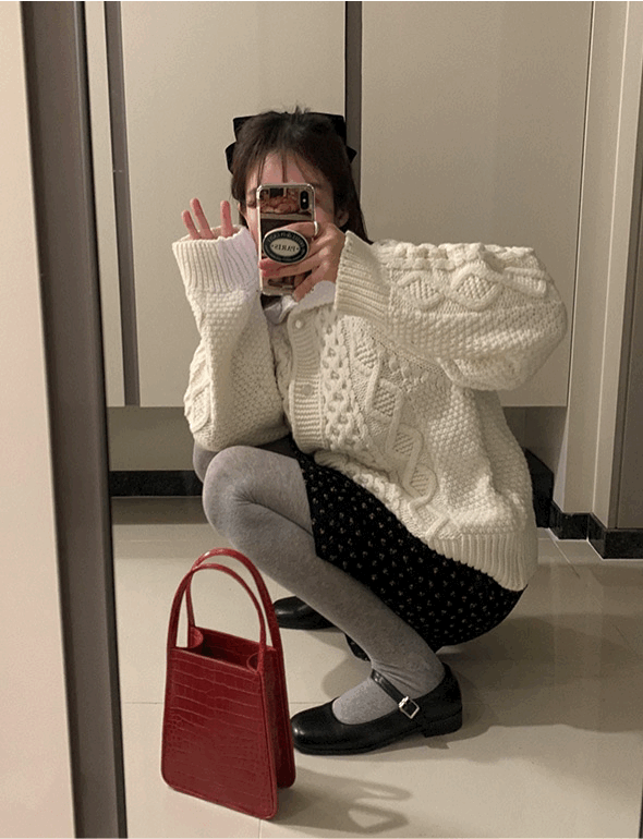 *4차재입고 12/14일 순차발송* 웨이유 카라 니트가디건(3color)