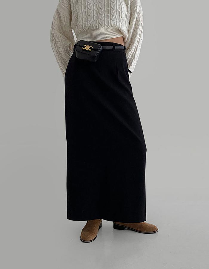 [by LAROOM] D링롱스커트