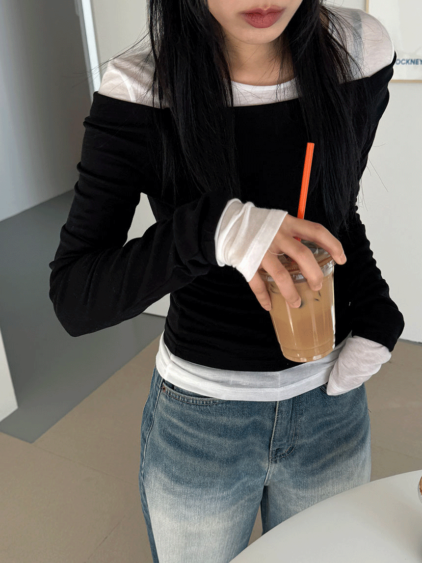 레이 소프트 오프숄더 티 2color