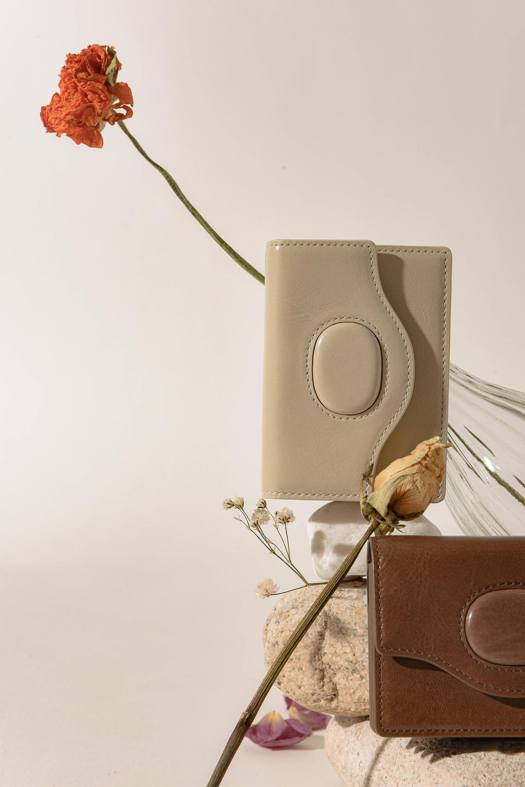 EGGSHELL CARD WALLET_CREAM