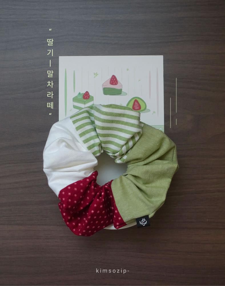 [handmade] 딸기 말차라떼 스크런치 