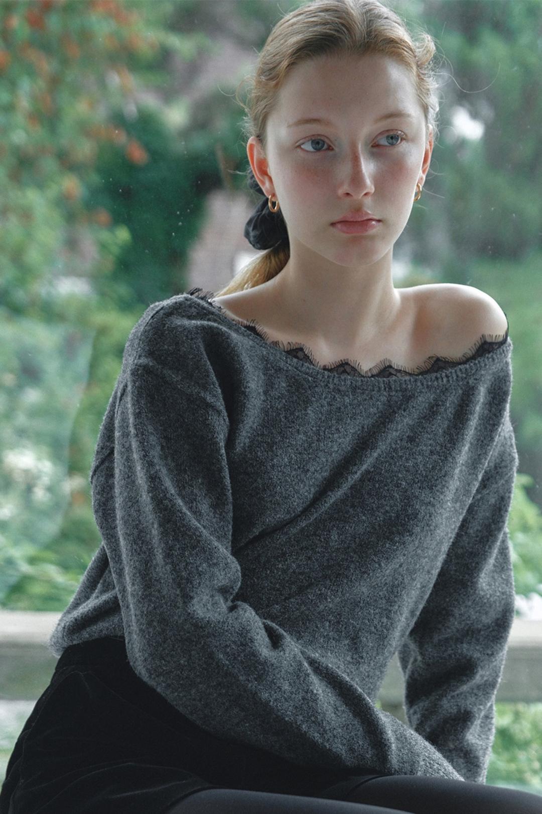 [시크릿 세일] LIV Lace trimmed knit (Charcoal gray)