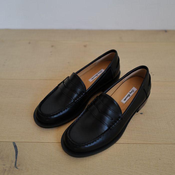 Carry Barrette Cowhide Classic Loafer