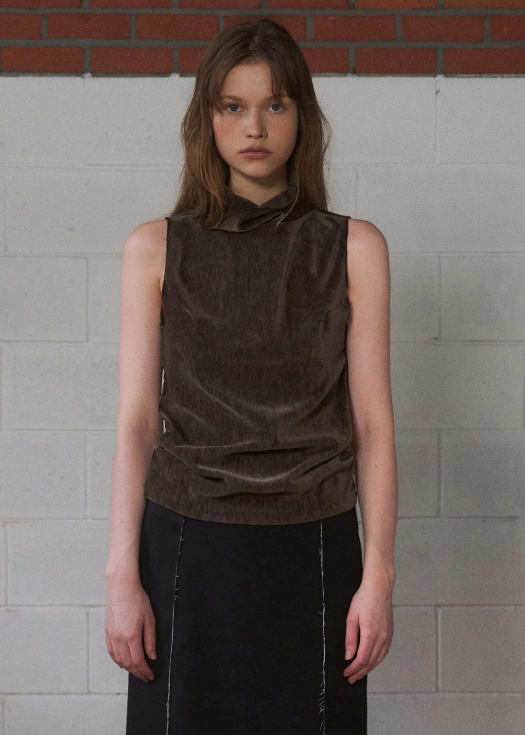 Velour high-neck sleeveless (brown)