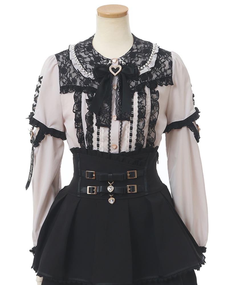 리즈리사 컷아웃 슬리브 블라우스