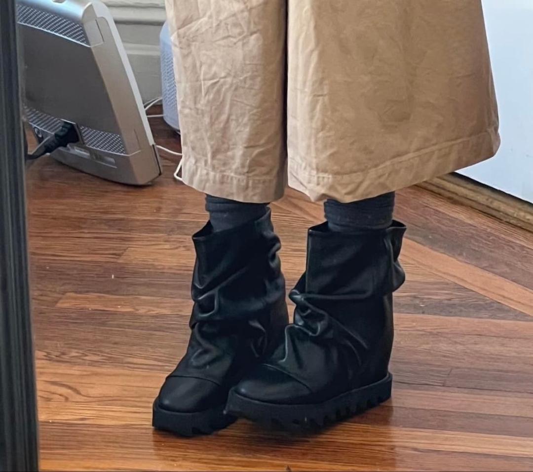 Zucca black leather slouch boots | 후루츠패밀리