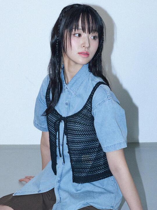 W CROCHET RIBBON VEST [BLACK]