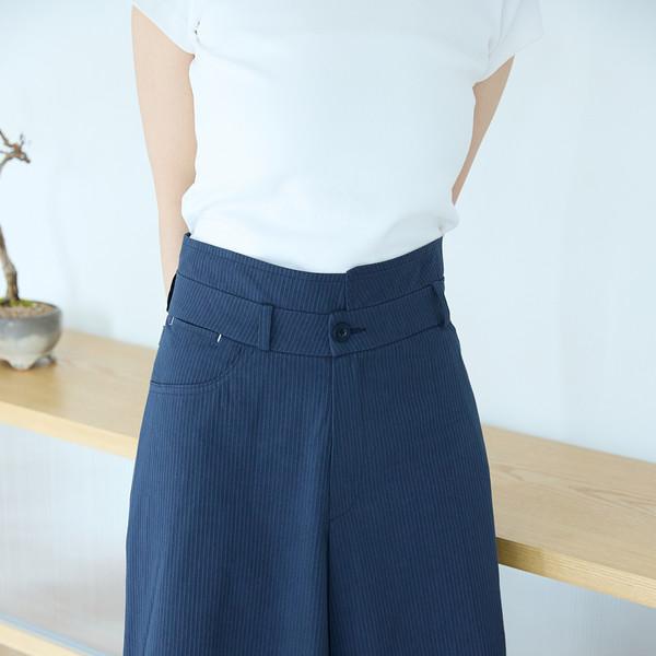 Unbalanced midi pants / Navy