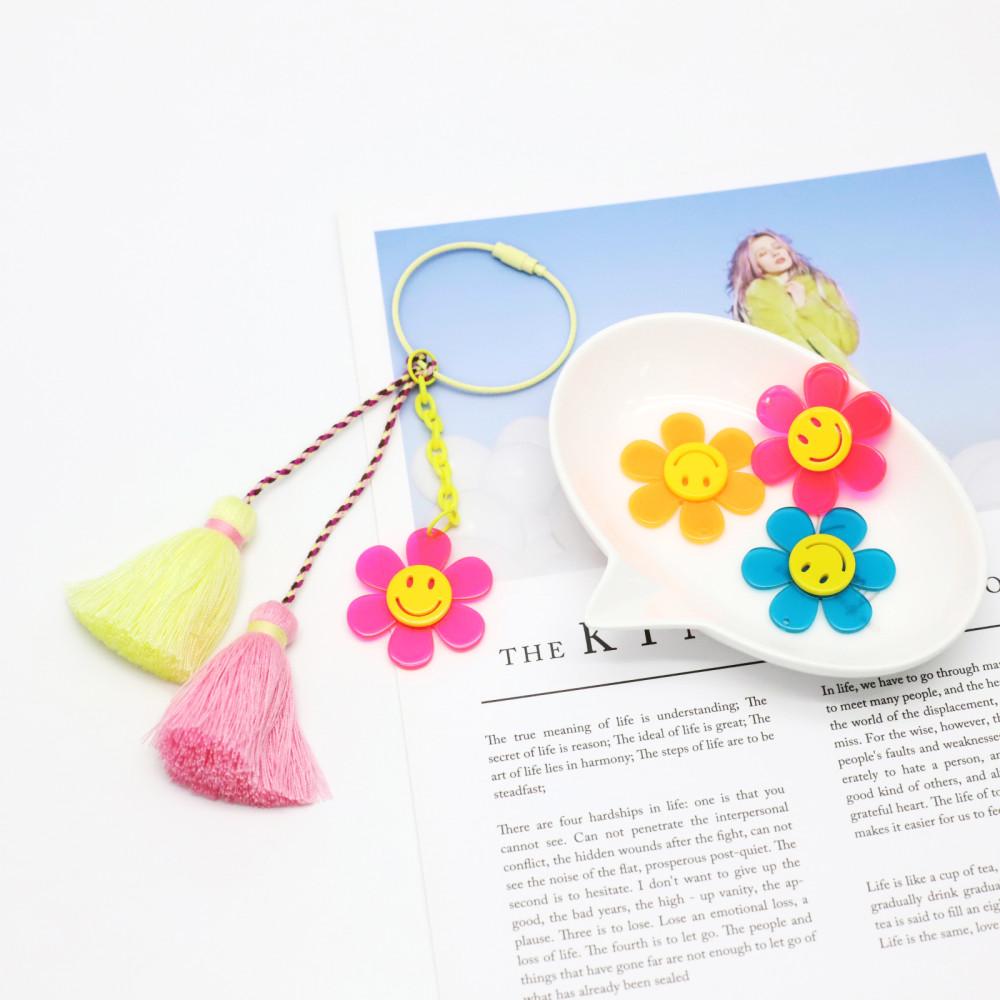 40mm 투명 컬러 여섯꽃잎 스마일 꽃모양 펜던트 참 (4color) 키링 만들기 재료