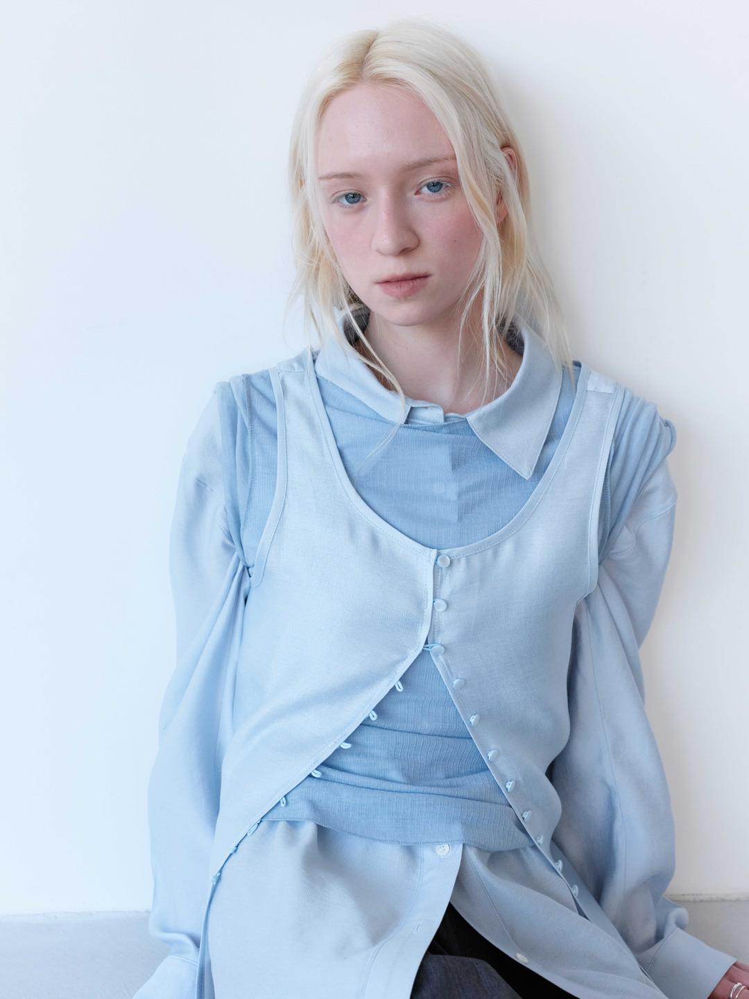SLEEVELESS BUTTON BLOUSE [D-RING BACK TIE]