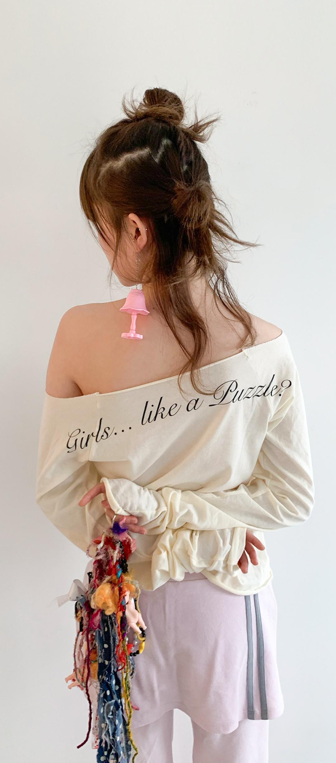 [F.E.E.S] cross heart cut off t-shirt (cream)