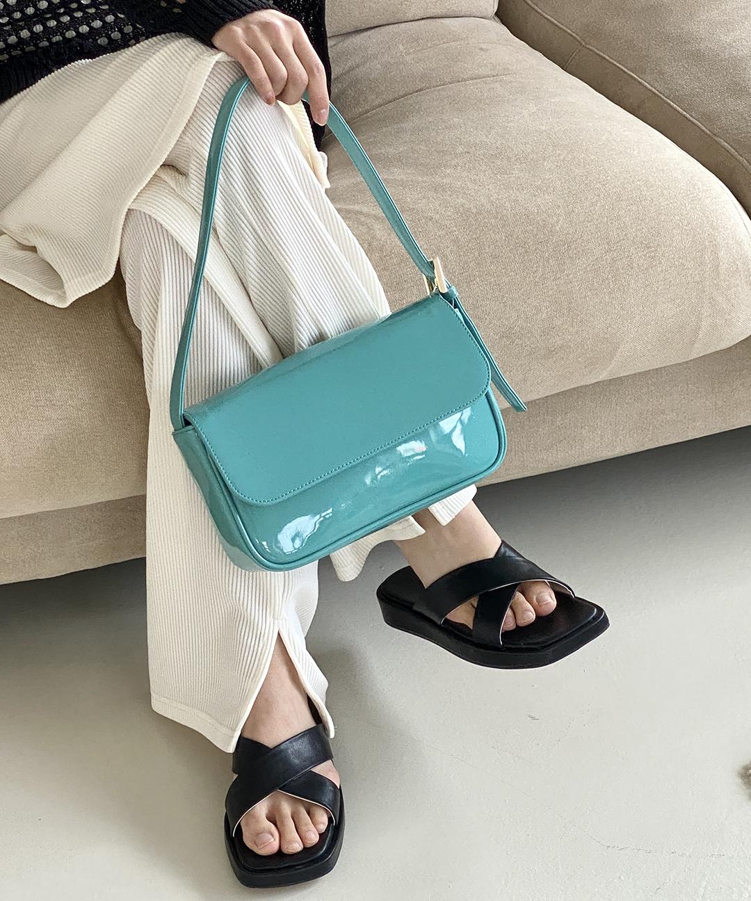 루비나틴 광택 에나멜 바게트 미니 스퀘어 숄더백 5컬러