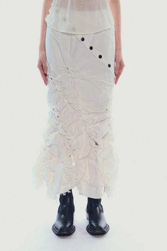 "RAVEL" Spiral Smocked Denim Skirt (White)