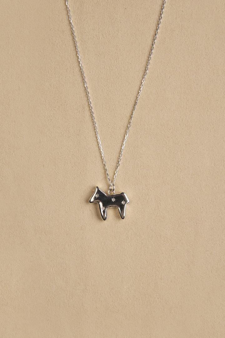 Argent horse necklace