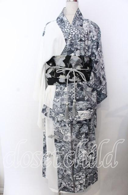 Qutie Frash / 2025 浴衣3点SET  ホワイト O-25-11-28-051-QU-OP-OW-ZT1130R