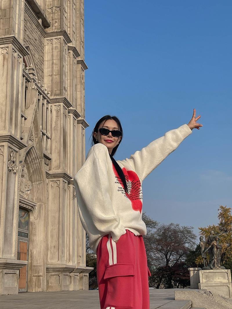 하트빔 레터링 울 니트