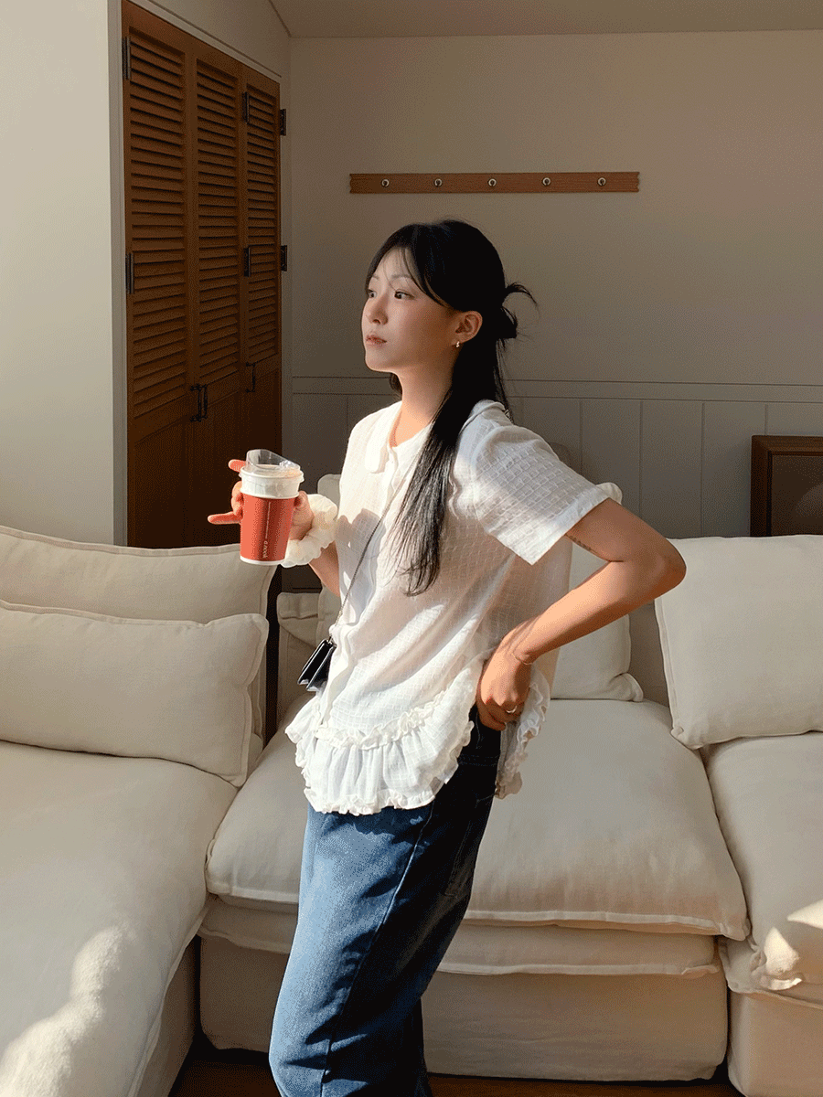 [HIGH QUALITY] 프릴리 카라 블라우스