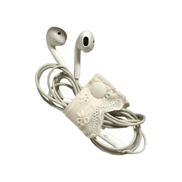 Lace Cable Holder