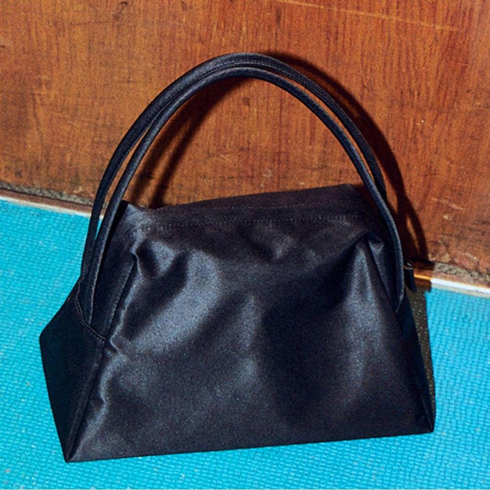Moody Bag  Black (TA45D4A035)
