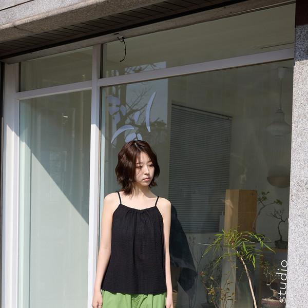 Stripe sleeveless top / Black